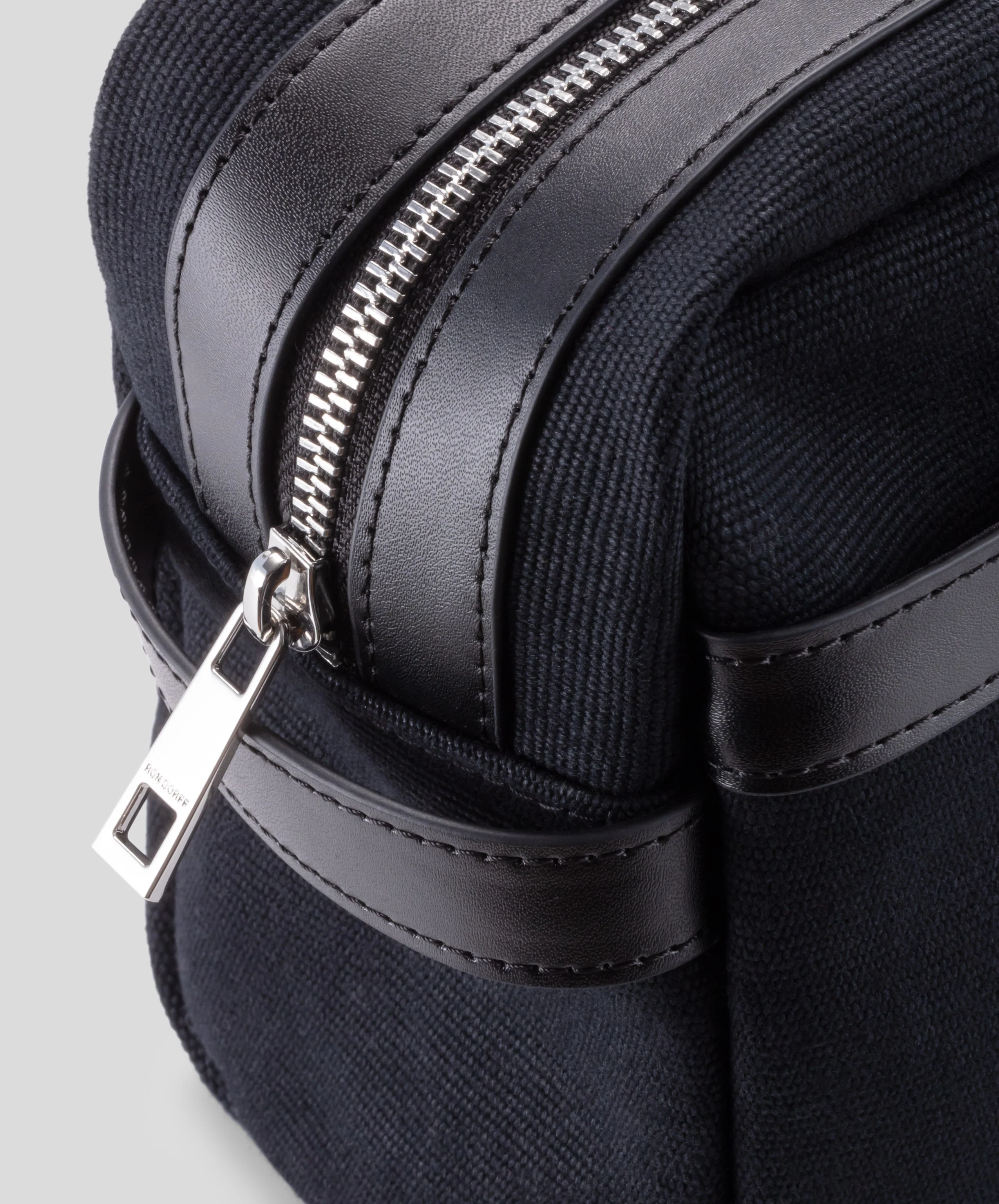 Canvas Toiletry Bag "RON DORFF": Black - Image 3