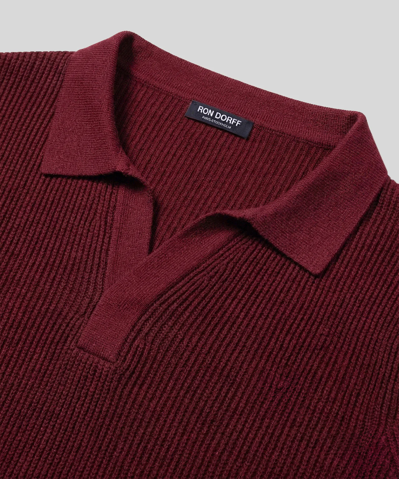 Knitted V Neck Polo: Red - Image 4
