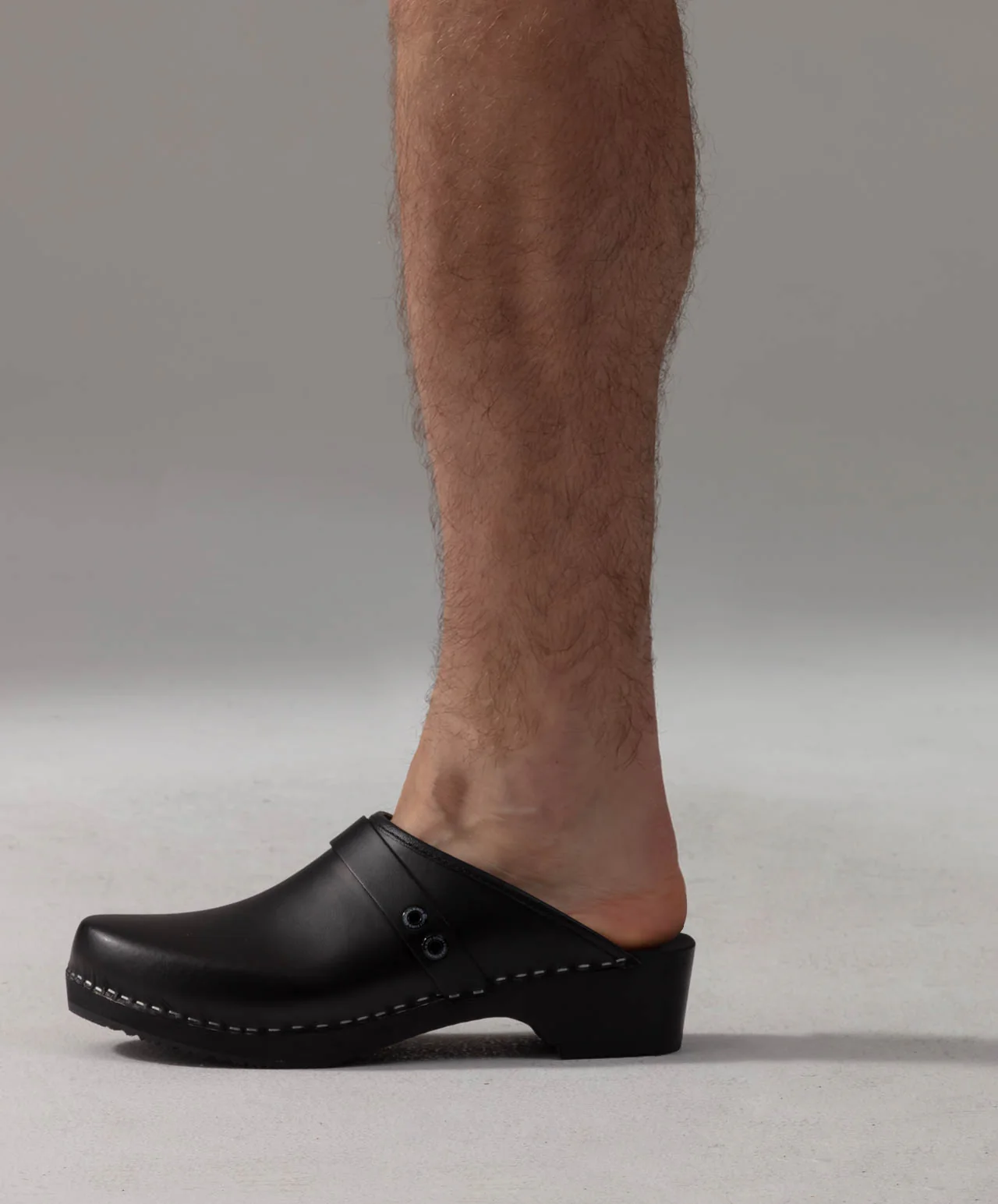Träskor - Swedish Clogs: Black - Image 4