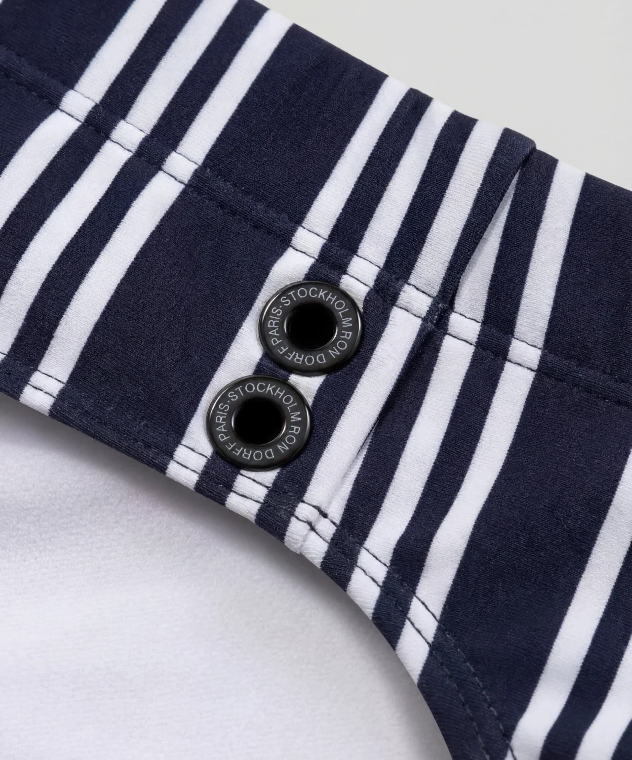 Swim Briefs w. Vertical Thin Stripes: Navy - Image 5