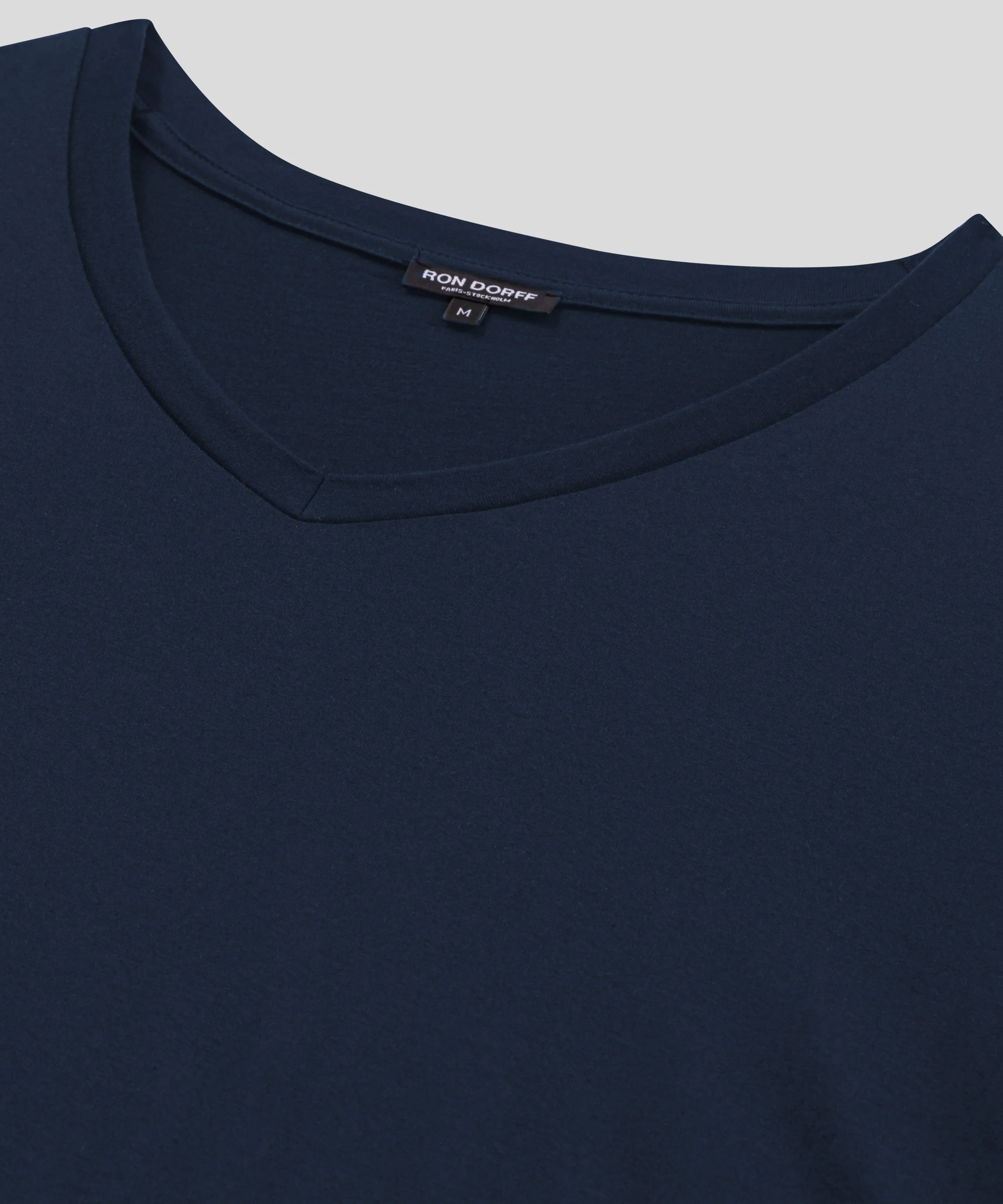 V Neck T-Shirt Eyelet Edition: Navy - Image 4